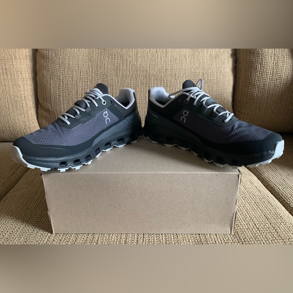 BNWT WOMENS ON Cloudvista Waterproof Shoes - SIZE US 6 - Eclipse Black Sneakers - Picture 6 of 14